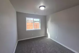 1858 Ingram Ln, Medford, OR 97501 - Photo 12