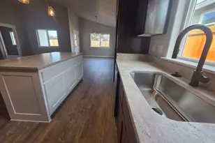 1858 Ingram Ln, Medford, OR 97501 - Photo 10