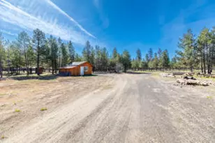 8859 Split Rail Rd, La Pine, OR 97739 - Photo 8