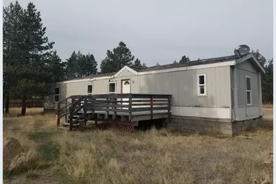 8859 Split Rail Road, La Pine, OR 97739 - Photo 14