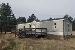 8859 Split Rail Rd, La Pine, OR 97739 - Photo 14