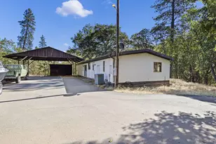 4980 Foothill Blvd, Grants Pass, OR 97526 - Photo 14