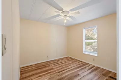 64100 N Hwy 97 #16, Bend, OR 97701 - Photo 12