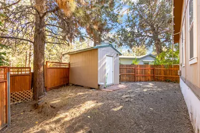 64100 N Hwy 97 #16, Bend, OR 97701 - Photo 22