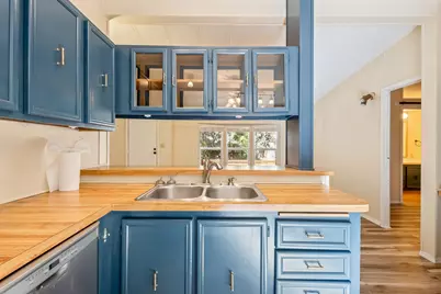 64100 N Hwy 97 #16, Bend, OR 97701 - Photo 2