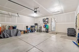 3246 NW 9th St, Redmond, OR 97756 - Photo 16