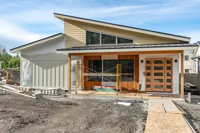 381 Clinton Street, Ashland, OR 97520 - Photo 1