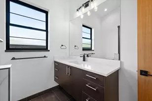 381 Clinton St, Ashland, OR 97520 - Photo 30