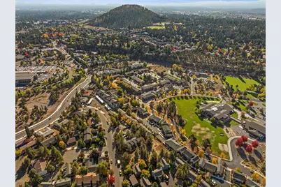 2101 NE Holliday Avenue, Bend, OR 97701 - Photo 28