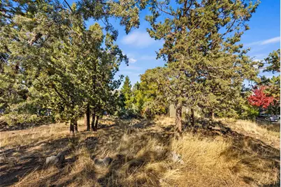 2101 NE Holliday Avenue, Bend, OR 97701 - Photo 16