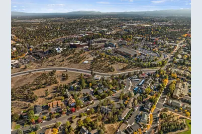 2101 NE Holliday Avenue, Bend, OR 97701 - Photo 30