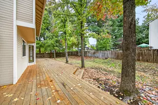 1876 Inglewood Dr, Medford, OR 97504 - Photo 10