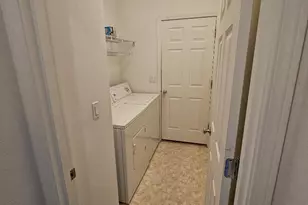 1297 NE 3rd St, Redmond, OR 97756 - Photo 12