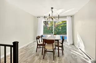 610 J St, Medford, OR 97501 - Photo 10