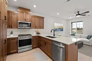 3093 NE Nipper Rd, Bend, OR 97701 - Photo 4