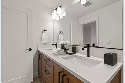 3093 NE Nipper Road, Bend, OR 97701 - Photo 8