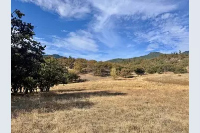 271 Cove Road, Ashland, OR 97520 - Photo 2