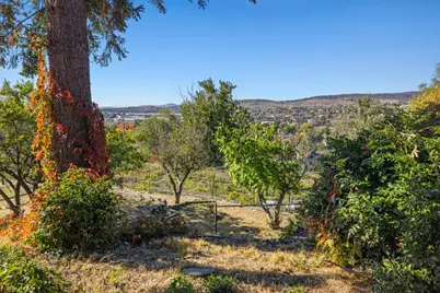 2050 Auburn Street, Klamath Falls, OR 97601 - Photo 32