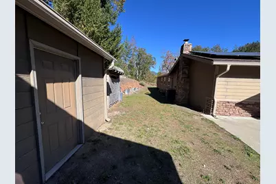 12330 E Evans Creek Road, Rogue River, OR 97537 - Photo 6