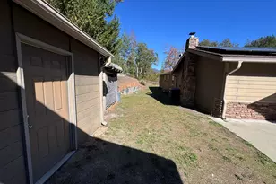 12330 E Evans Creek Rd, Rogue River, OR 97537 - Photo 6