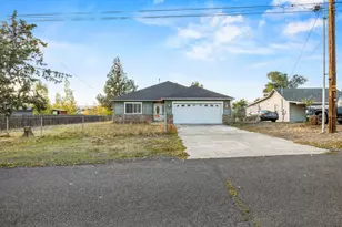 3126 Cortez St, Klamath Falls, OR 97601 - Photo 2