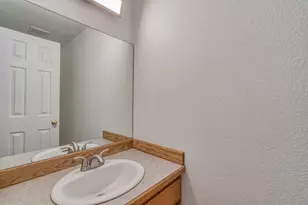 1950 NW Ivy Pl, Redmond, OR 97756 - Photo 12