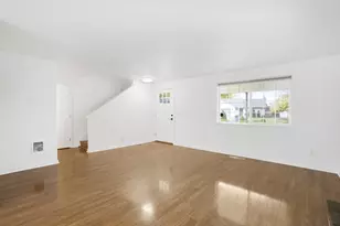 1950 NW Ivy Pl, Redmond, OR 97756 - Photo 4