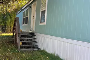 4000 Round Lake Rd, Klamath Falls, OR 97601 - Photo 2