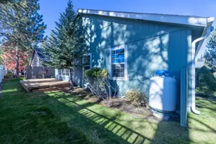 278 N Wheeler Loop, Sisters, OR 97759 - Photo 20