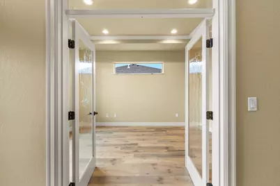 3027 Mt Thielsen Drive, Medford, OR 97504 - Photo 6