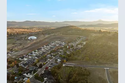 439 Quail Run #72, Eagle Point, OR 97524 - Photo 6