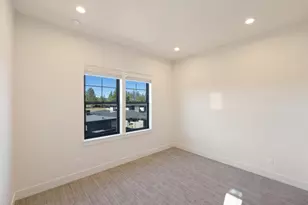 62667 NW Ember Pl, Bend, OR 97703 - Photo 28