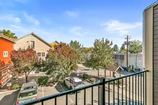 440 N 4th St, Jacksonville, OR 97530 - Photo 28