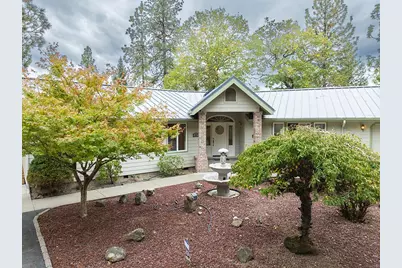 225 Lee Joy Drive, Grants Pass, OR 97526 - Photo 2