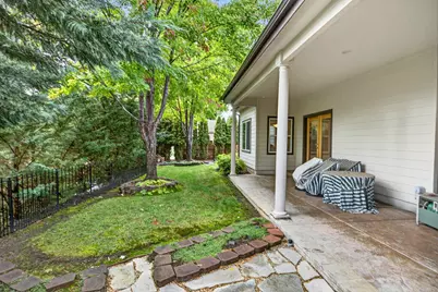 220 Pine Lake Drive, Eagle Point, OR 97524 - Photo 40