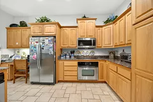 220 Pine Lake Dr, Eagle Point, OR 97524 - Photo 16