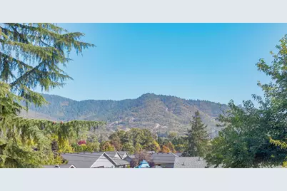 2203 NW Juliet Lane, Grants Pass, OR 97526 - Photo 40