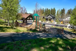 1094 E Horse Back Trail, Sisters, OR 97759 - Photo 40