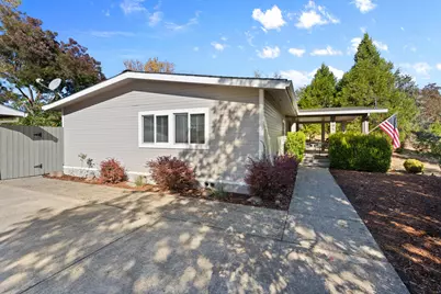 395 Robleda Drive, Central Point, OR 97502 - Photo 4