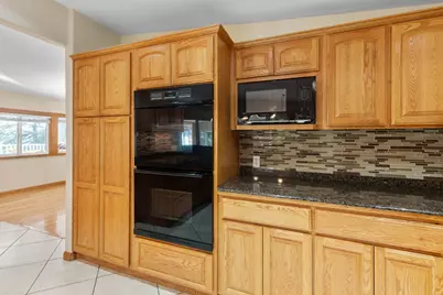 395 Robleda Drive, Central Point, OR 97502 - Photo 22