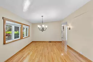 395 Robleda Dr, Central Point, OR 97502 - Photo 14