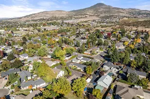 1089 Brookdale Ave, Medford, OR 97504 - Photo 54