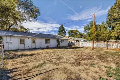 155 SW 2nd Street, Madras, OR 97741 - Photo 26