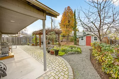 335 Meadow Slope Drive, Talent, OR 97540 - Photo 54