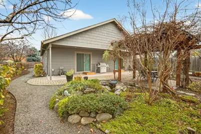 335 Meadow Slope Drive, Talent, OR 97540 - Photo 68