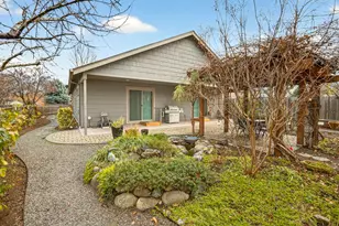 335 Meadow Slope Dr, Talent, OR 97540 - Photo 68