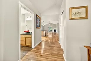 335 Meadow Slope Dr, Talent, OR 97540 - Photo 4