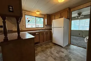 61060 Kings Ln, Bend, OR 97702 - Photo 8