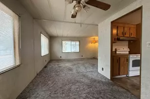 61060 Kings Ln, Bend, OR 97702 - Photo 6