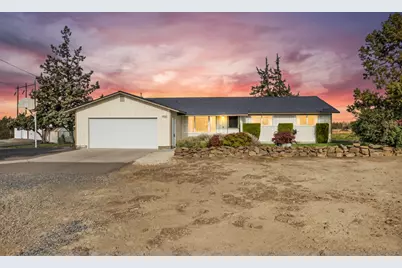 1185 NW 35th Street, Redmond, OR 97756 - Photo 2